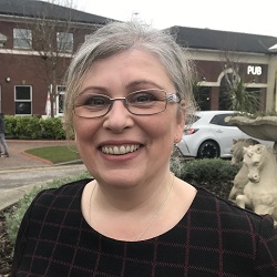 Cllr Lesley Evans